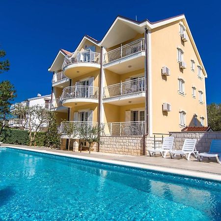 Apartments With A Swimming Pool Jadranovo, Crikvenica - 3238 ภายนอก รูปภาพ