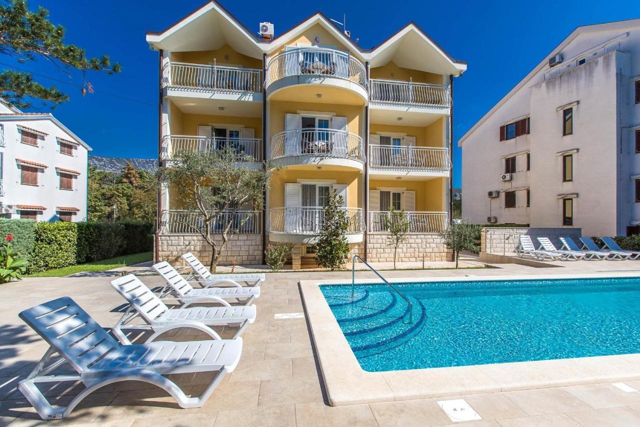 Apartments With A Swimming Pool Jadranovo, Crikvenica - 3238 ภายนอก รูปภาพ