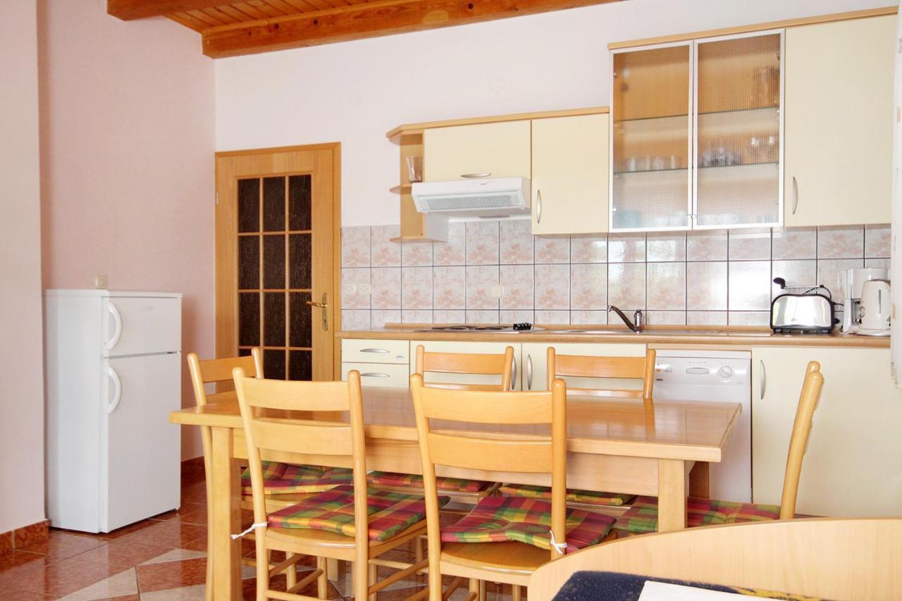 Apartments With A Swimming Pool Jadranovo, Crikvenica - 3238 ภายนอก รูปภาพ
