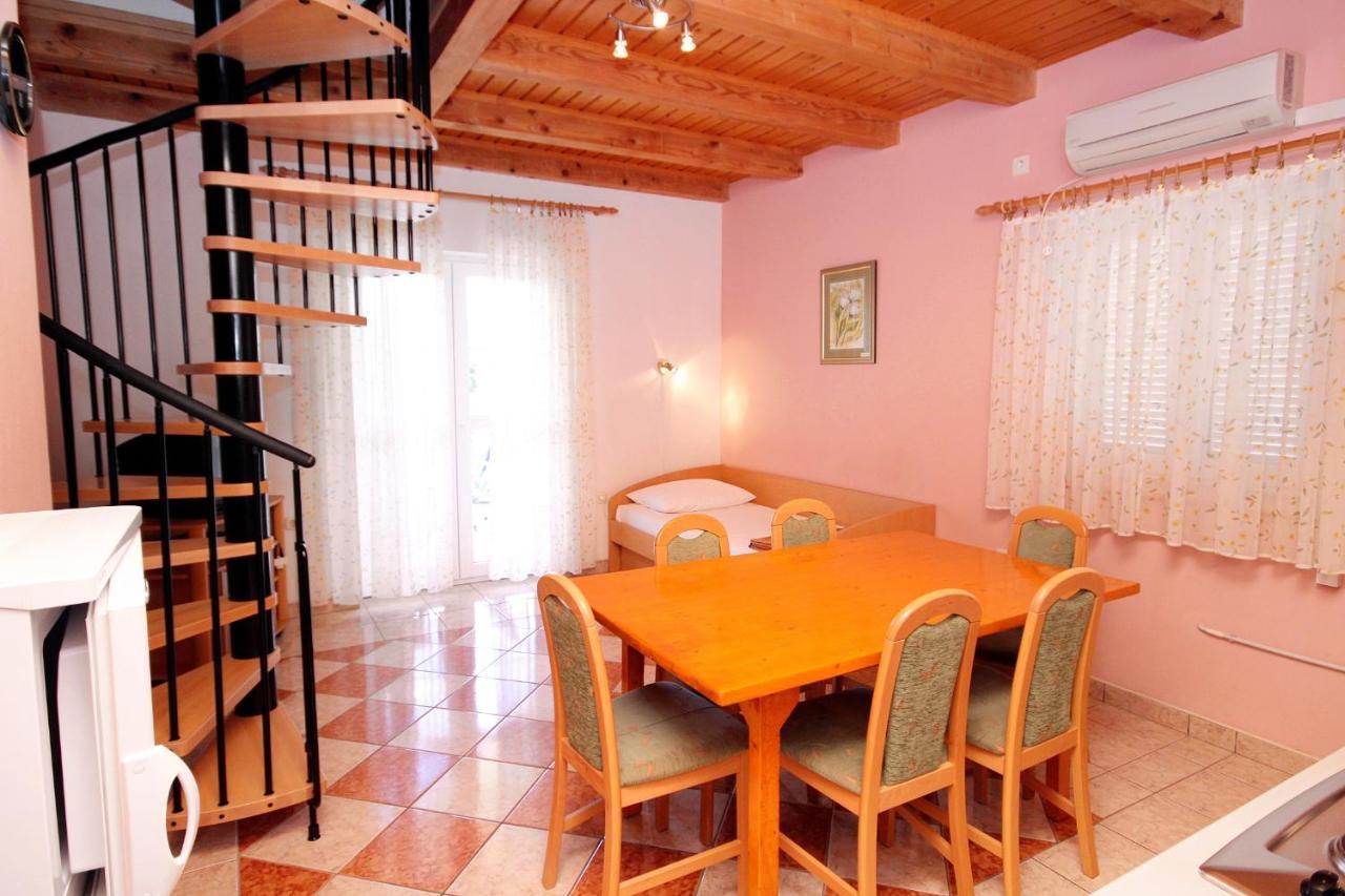 Apartments With A Swimming Pool Jadranovo, Crikvenica - 3238 ภายนอก รูปภาพ